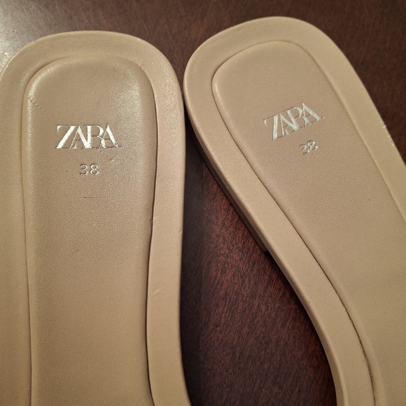 Zara Embellished Flat Vinyl Slip-On Fashion Sandals Women Size 7.5 - Picture 13 of 14